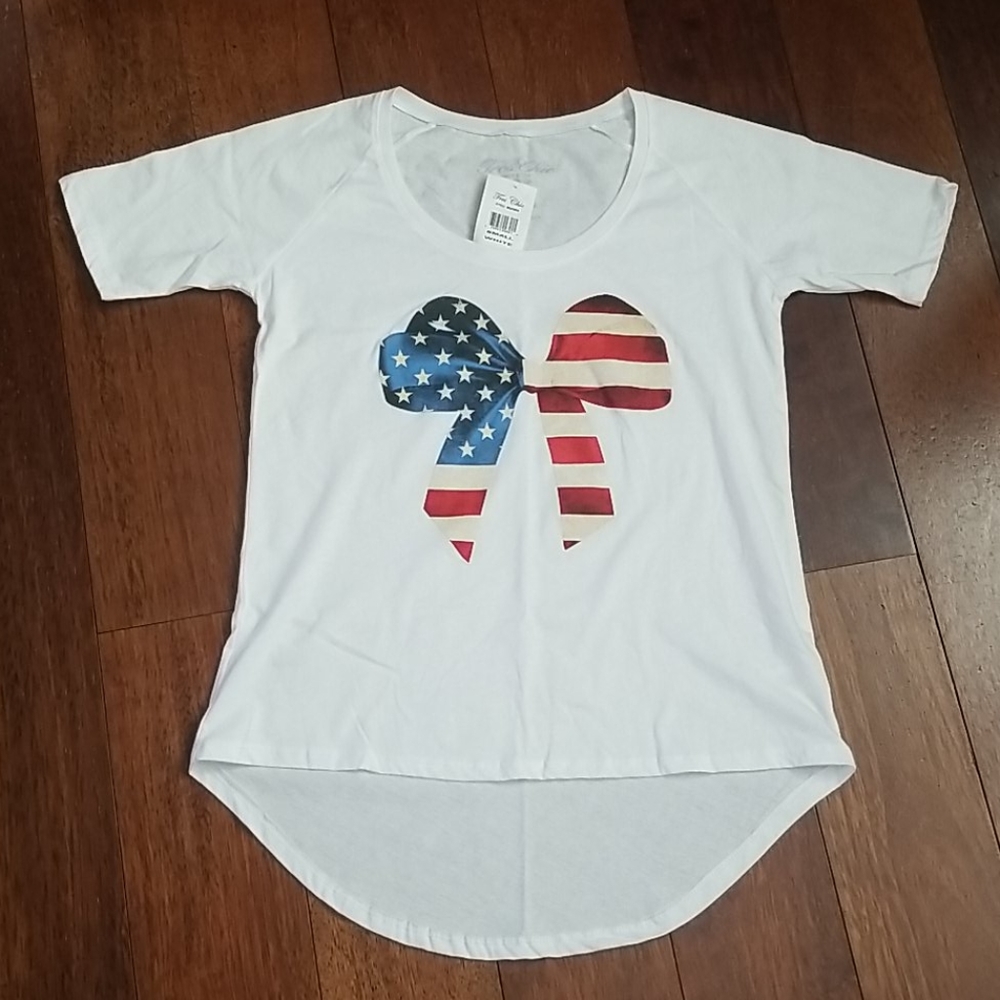 Tres Chic | American Flag Bow T-Shirt